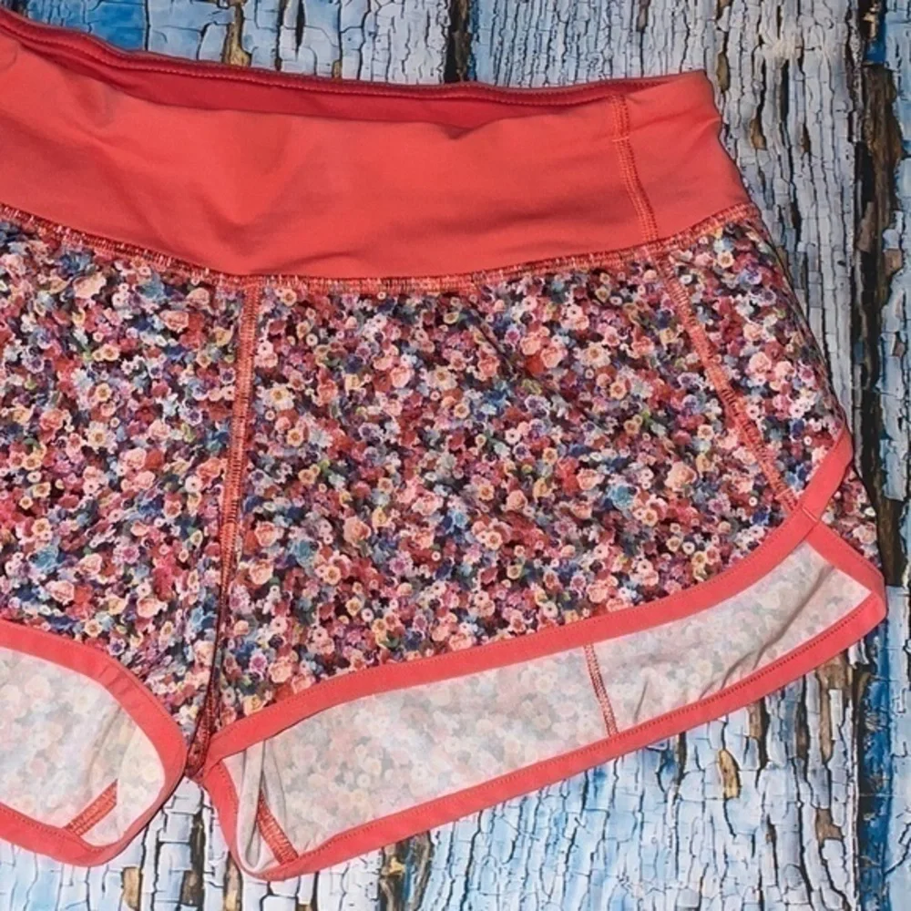 Lululemon Run Speed Short *4-way Stretch in Prism Petal Multicolor Floral Shorts